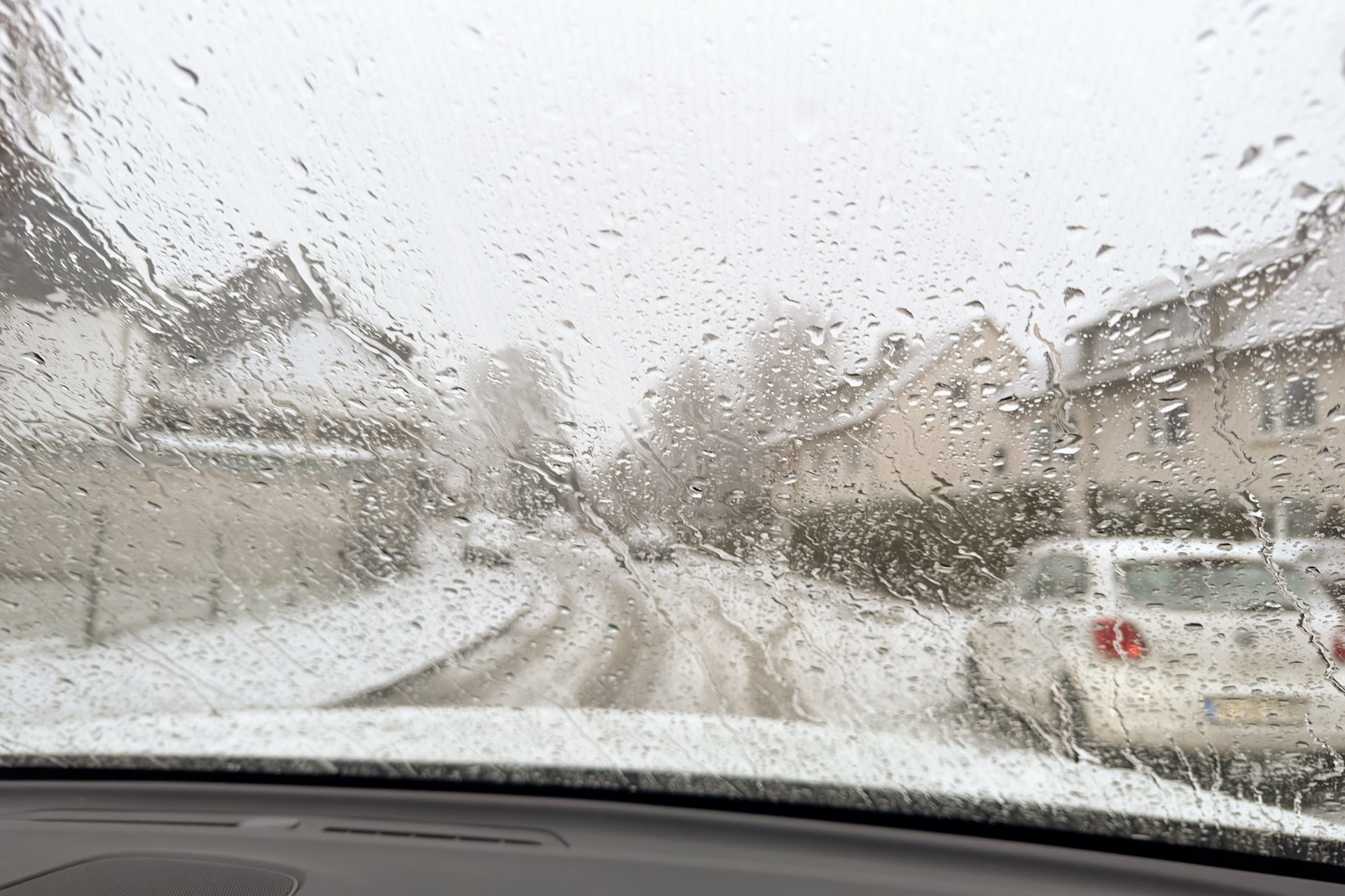 Non-attendance at work due to bad weather - Wollens Solicitors Devon