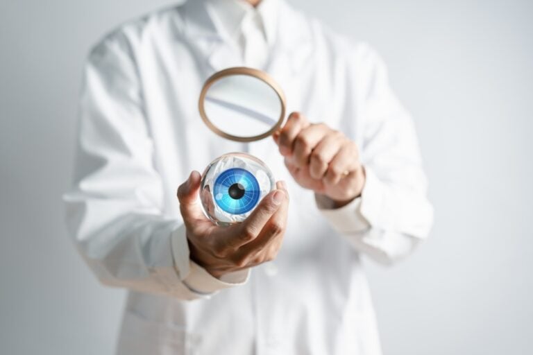Settlement for a gentleman who had laser treatment to his eyes in order to improve his vision - Wollens Solicitors Devon