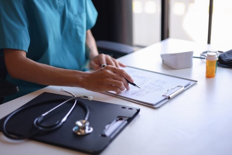 Settlement reached for gentleman who had a kidney stone which was left untreated - Wollens Solicitors Devon